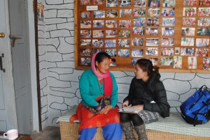 2016年、ネパール・ポカラ郡にて。フェアトレード団体WSDOへインタビュー
